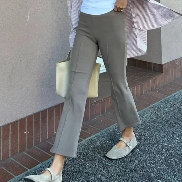 DONNI. The Rib Kick Flare - Olive
